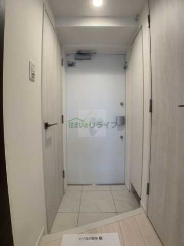 玄関　コンフォリア滝野川