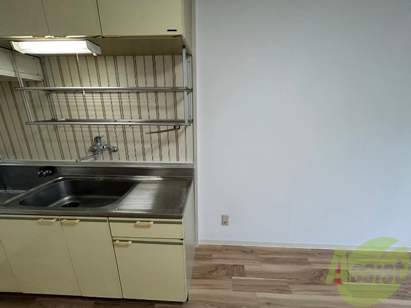 その他設備　こちらに冷蔵庫を置けます。調理時の動線もばっちり効率的。