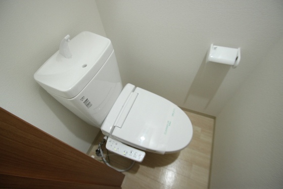 トイレ　※別部屋の写真です