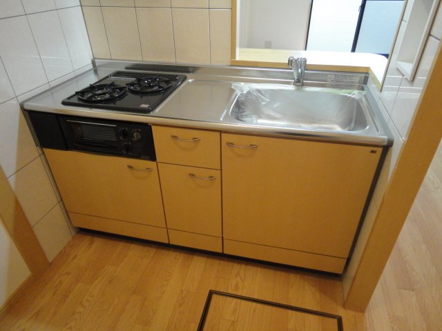 収納　キッチン(床下収納)