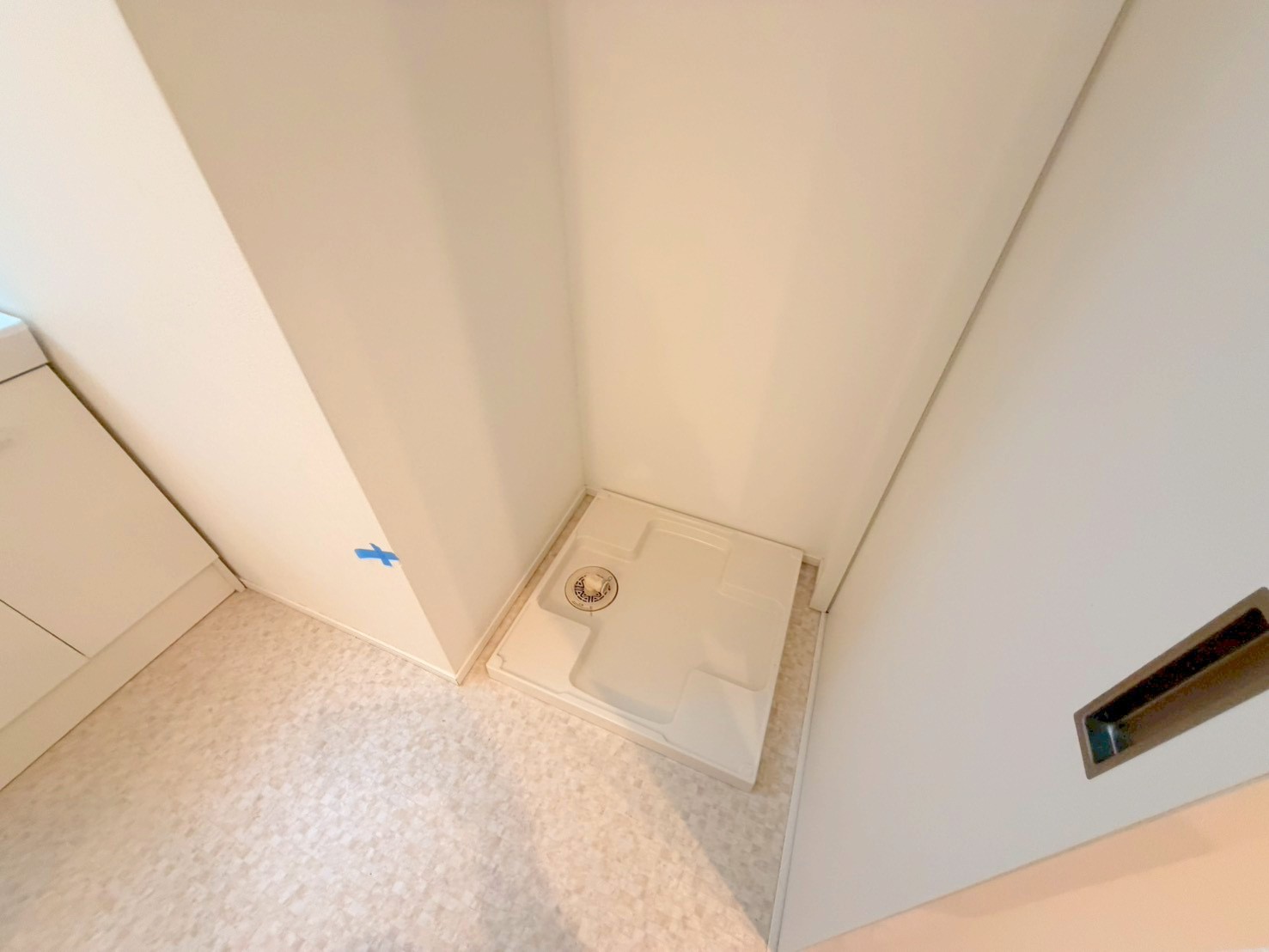 その他設備　嬉しい室内洗濯機置場。これで洗濯機も長持ちしますね。