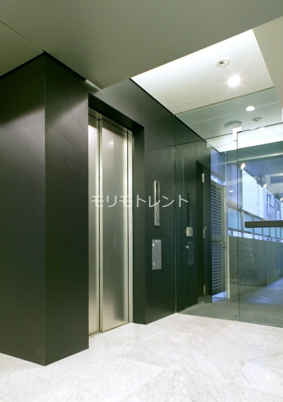 その他　エレベーター