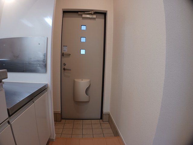 玄関　収納もある玄関です