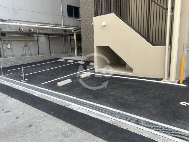 駐車場　WORVE大阪本町　駐車場