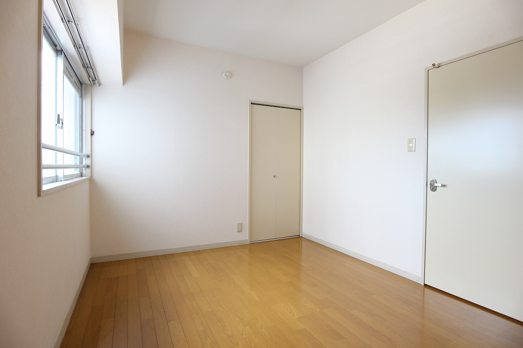 その他部屋・スペース　リビングと離れていて寝室としてオススメです。