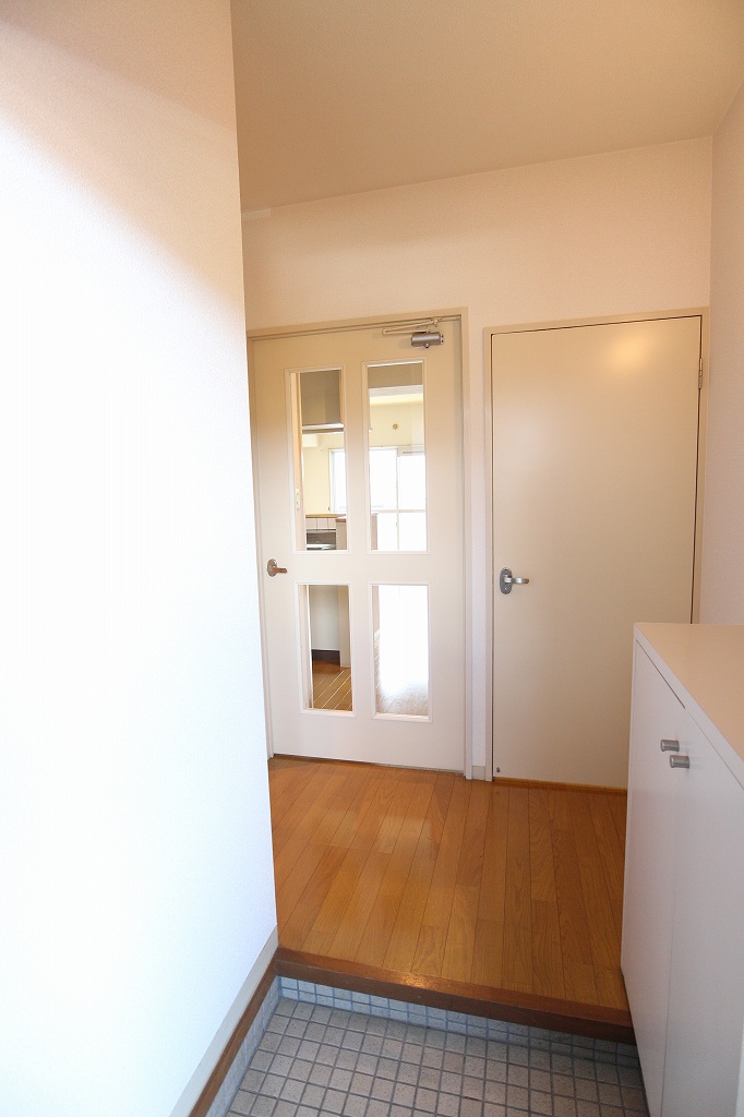 玄関　玄関も広々としています。