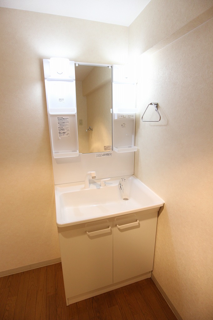 洗面設備　忙しい朝に大活躍のシャンプードレッサー。