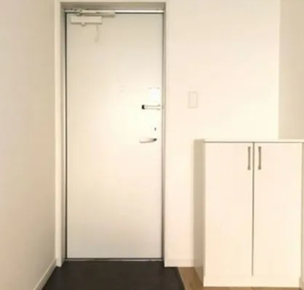 玄関　※別号室参考写真