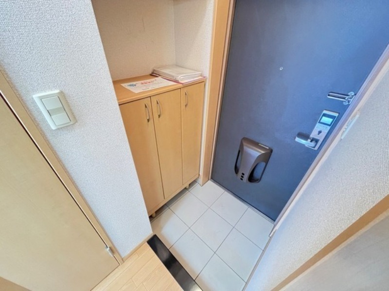 玄関　図面と現状に相違がある場合には現状を優先