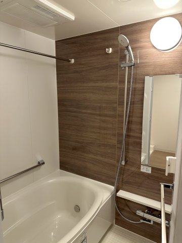 バス・シャワールーム　ゆったり過ごせるお風呂です