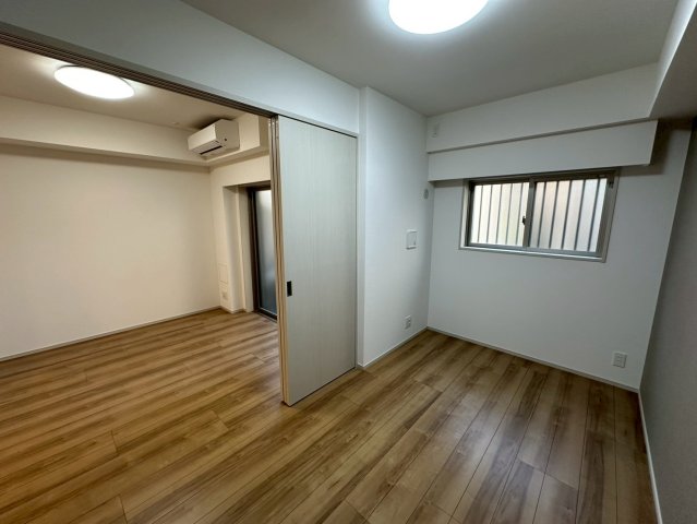 その他　使い勝手のいい洋室です