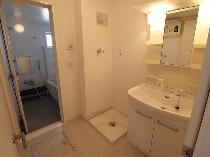 洗面設備　洗面所です