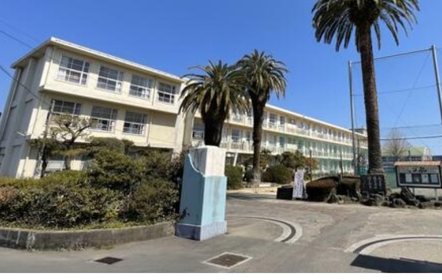 中学校　宮崎東中学校（中学校）まで950m