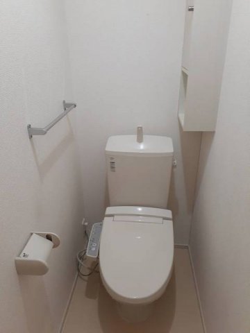 トイレ　コンパクトで使いやすいトイレです
