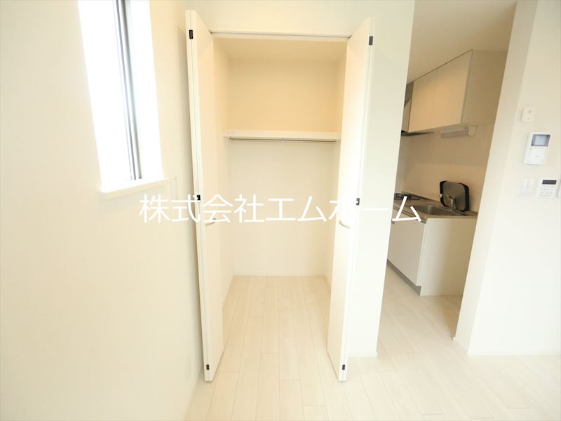 収納　ＬＤＫにあるクローゼット（収納充実してます）