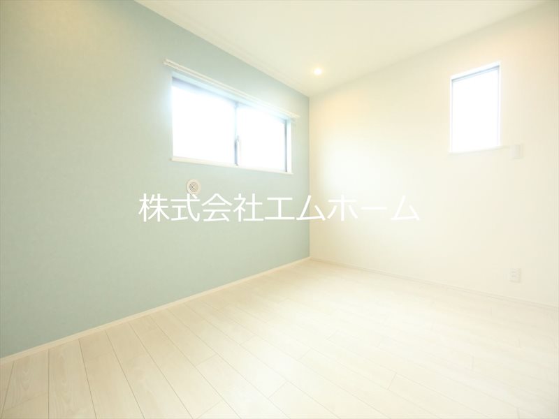 その他　ＬＤＫ8帖　クローゼット付（収納充実）エアコン付　窓付