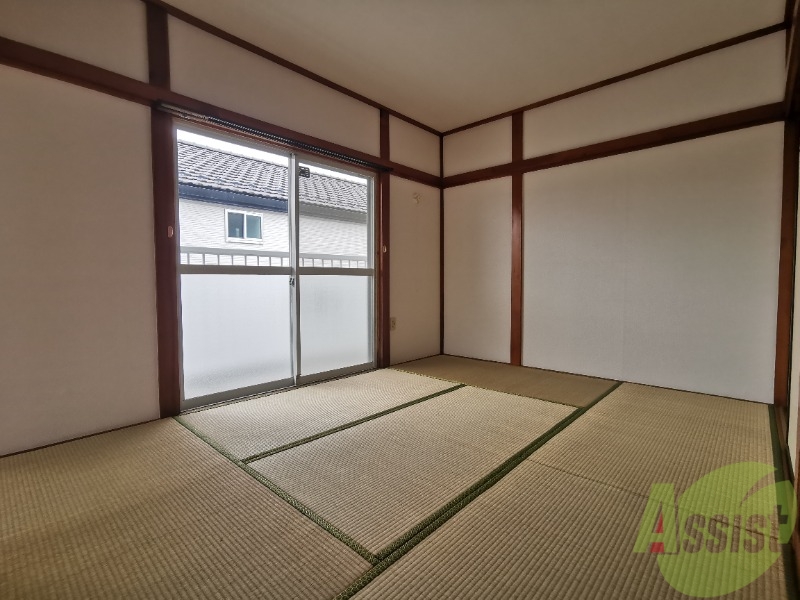 その他部屋・スペース　６帖の和室は落ち着いた雰囲気で寝室にいかがでしょうか？