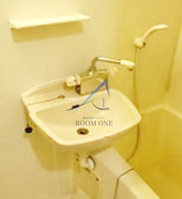 洗面設備　洗面台です。