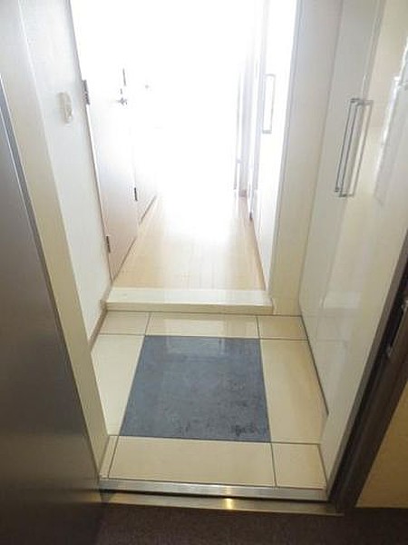 玄関　他部屋参考写真