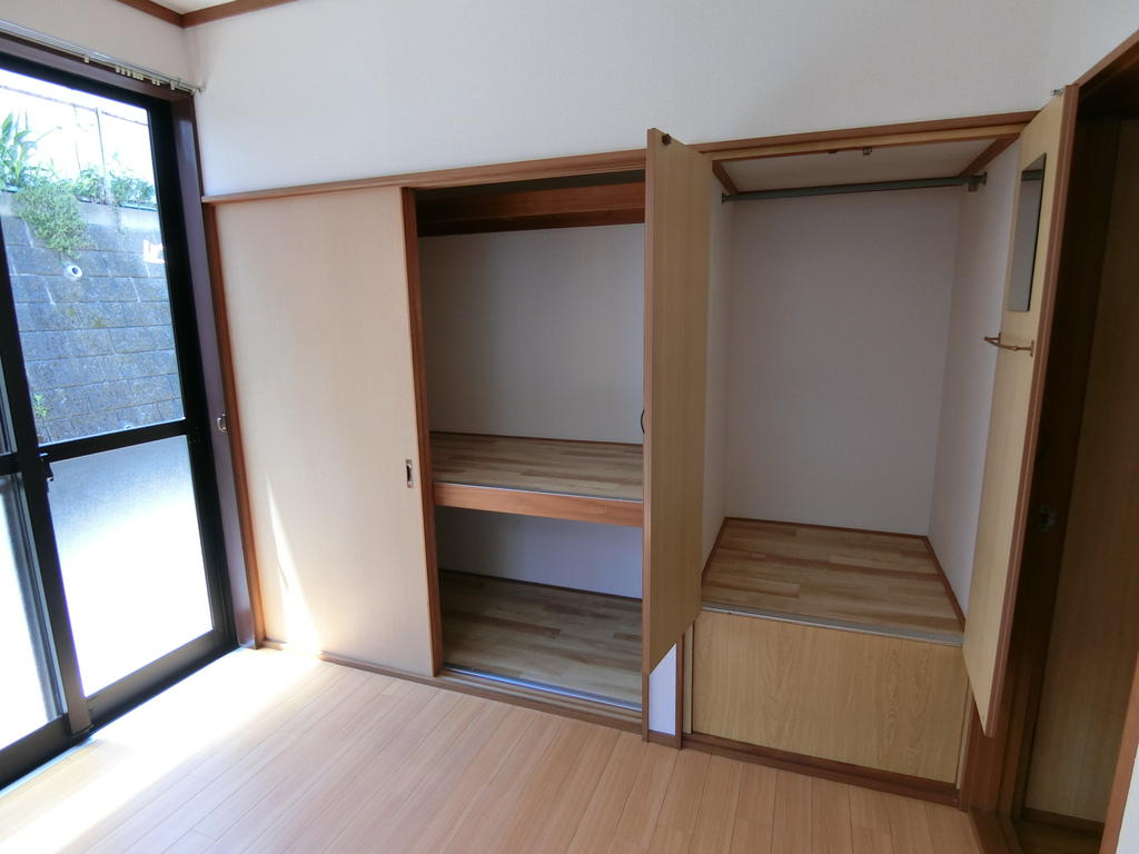 収納　■室内写真■－洋室：収納