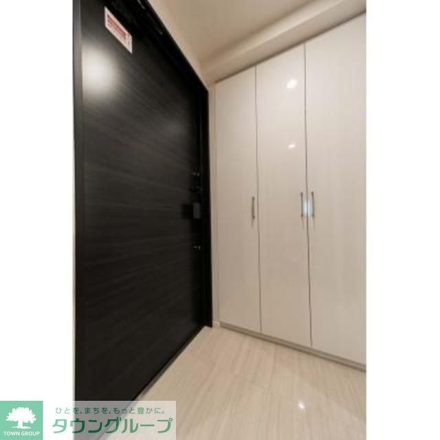 玄関　※写真は同タイプ住戸です。