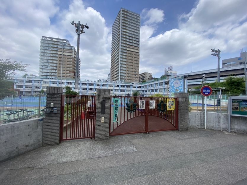 小学校　北区立滝野川第二小学校（小学校）まで80m