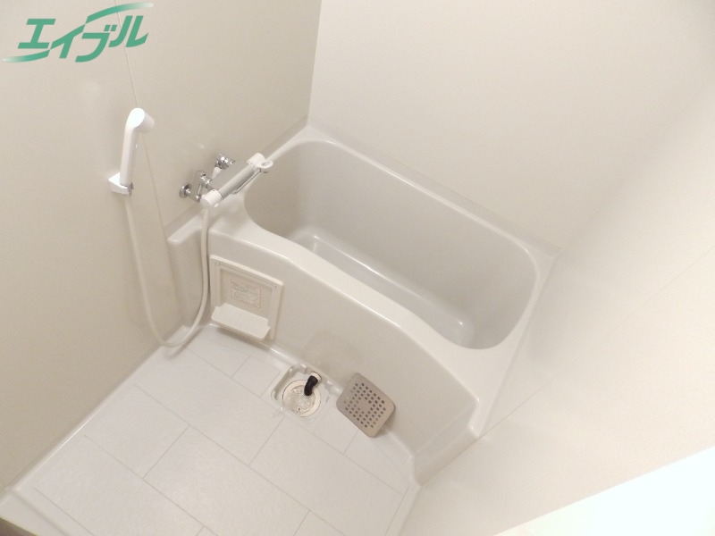 バス・シャワールーム　同型参考写真