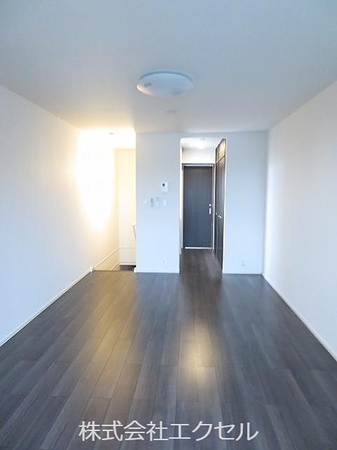 居室・リビング　エアコン付きです。