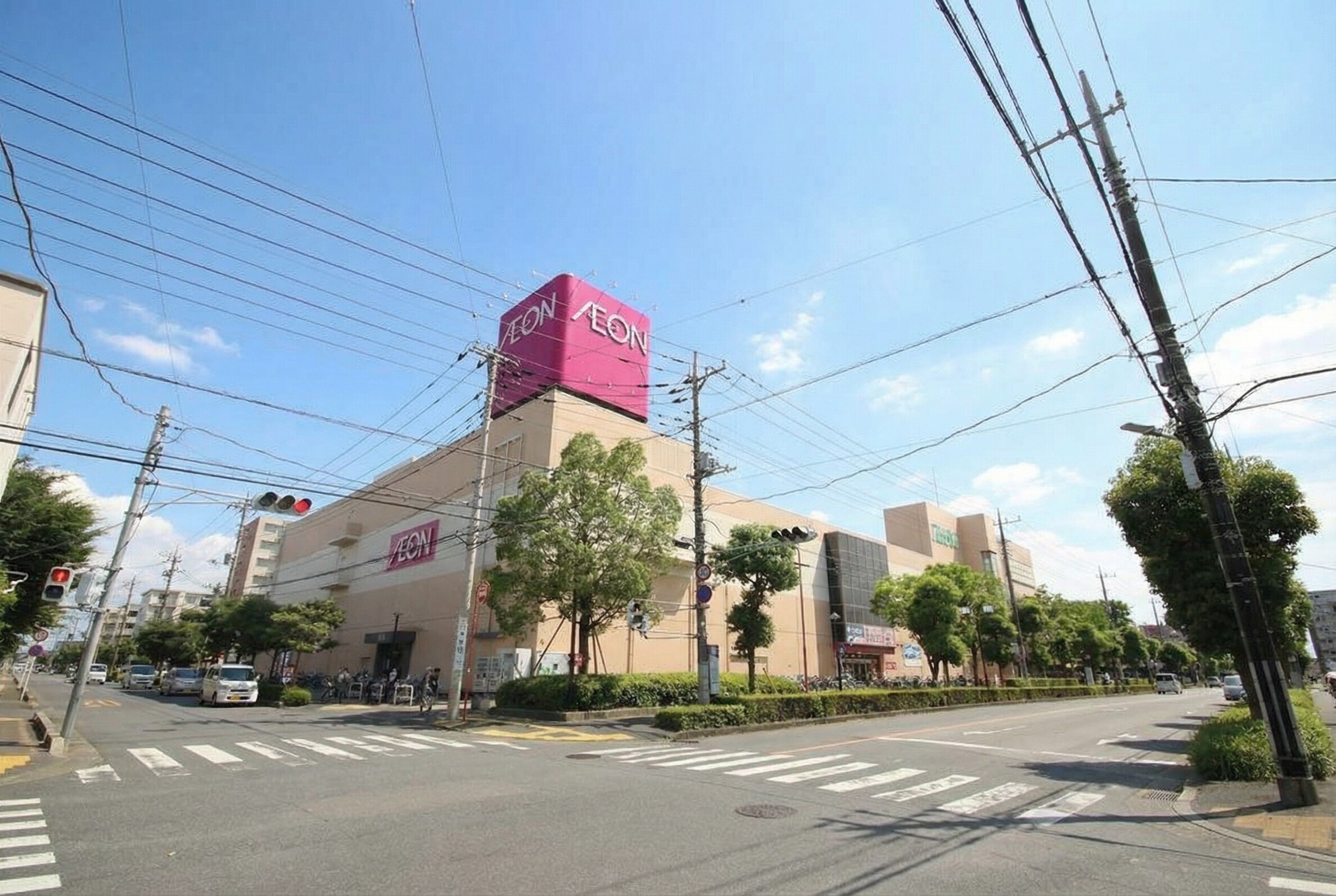 ショッピングセンター　イオンせんげん台（ショッピングセンター）まで350m