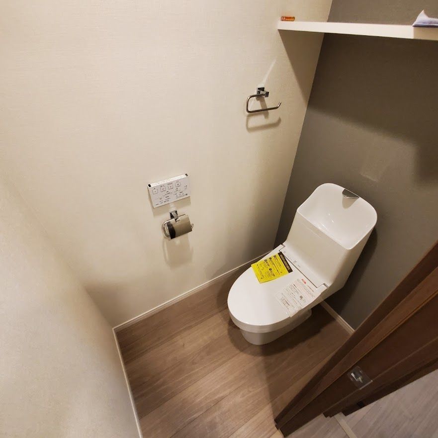 トイレ　トイレ