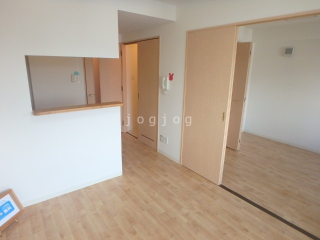 居室・リビング　同号室タイプ写真