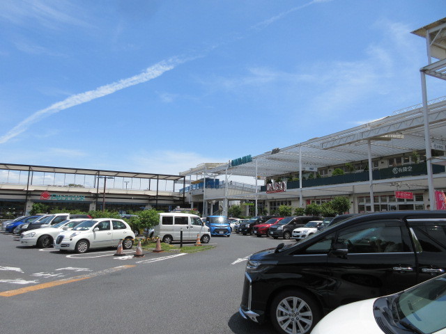 ショッピングセンター　トレアージュ白旗ショッピングセンター（ショッピングセンター）まで1478m