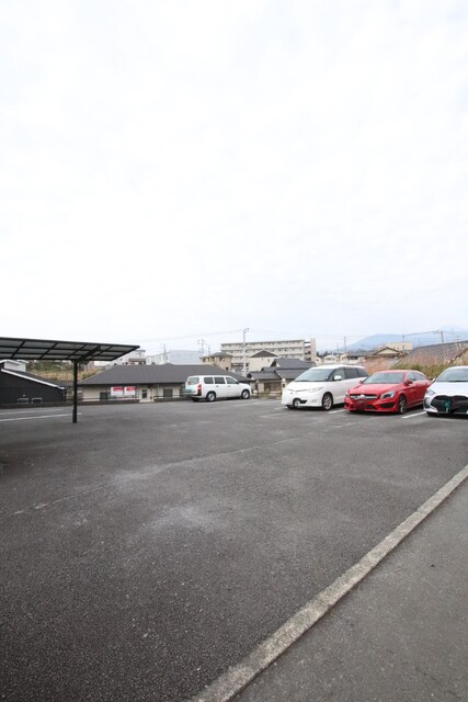 駐車場　要空き確認