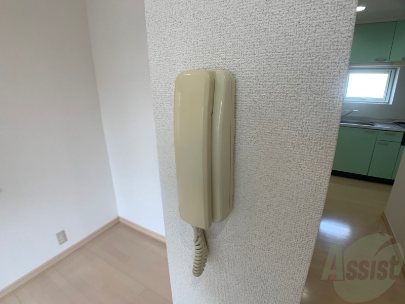 セキュリティ　インターホンは通話ができるので急な訪問があっても安心です。