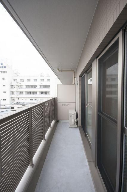 バルコニー　★買い物便利な立地！閑静な住宅地！設備・収納充実★