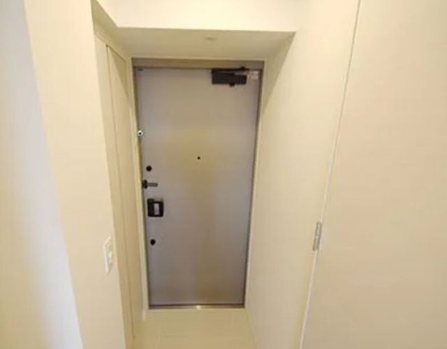 玄関　※別部屋参考写真