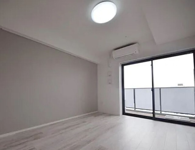 居室・リビング　※別部屋参考写真