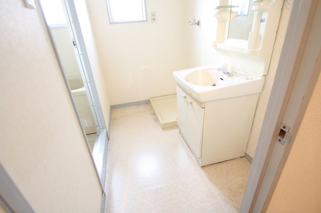 洗面設備　他のお部屋の写真です