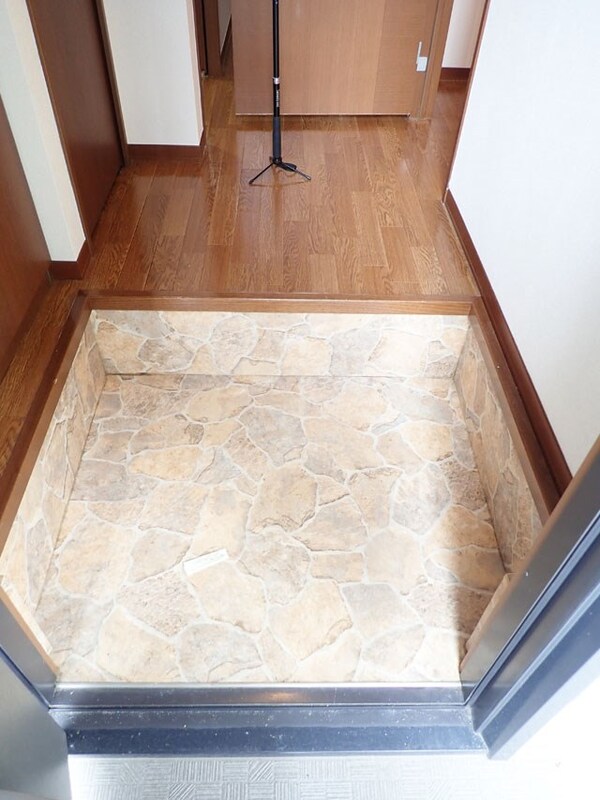 玄関　下駄箱付き！