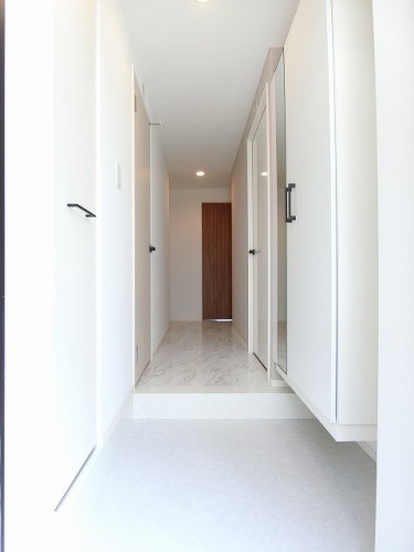 玄関　※２・５号室