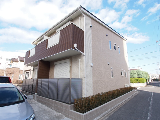 建物外観　南面外観