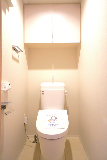 トイレ　※写真は同タイプ住戸です。