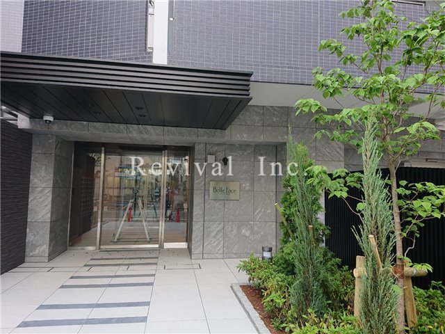 エントランス　雰囲気の良いエントランスファサード