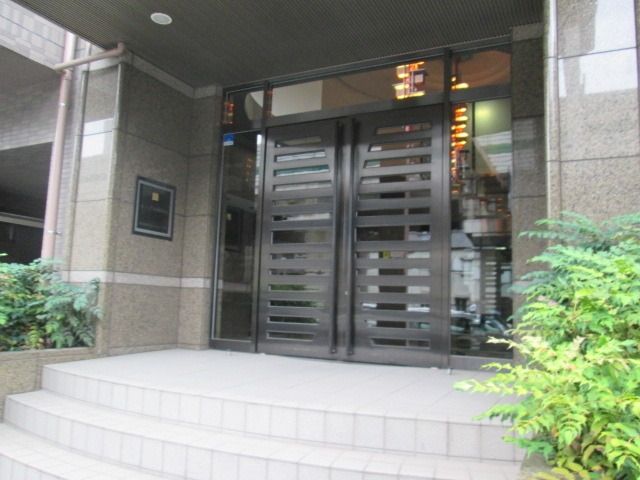 エントランス　エントランス