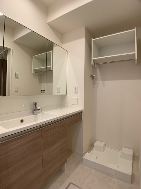 洗面設備　洗髪洗面化粧台付き♪