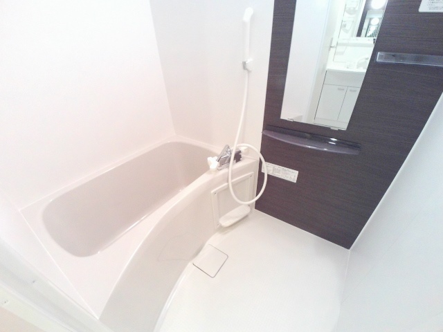 バス・シャワールーム　一日の疲れを癒してください