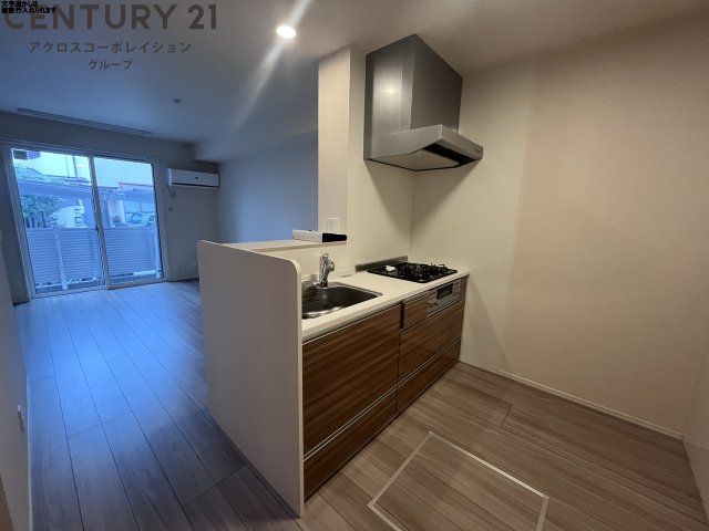 キッチン　人気の対面式システムキッチン♪