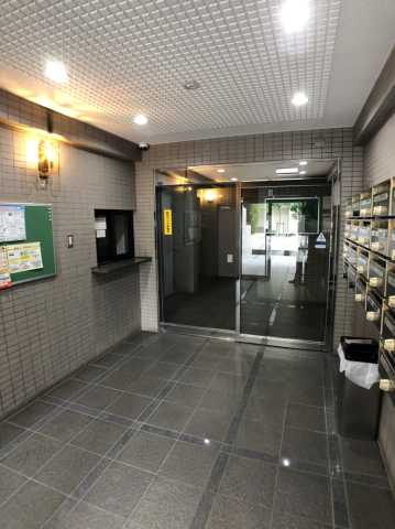 エントランス　アートイン巣鴨