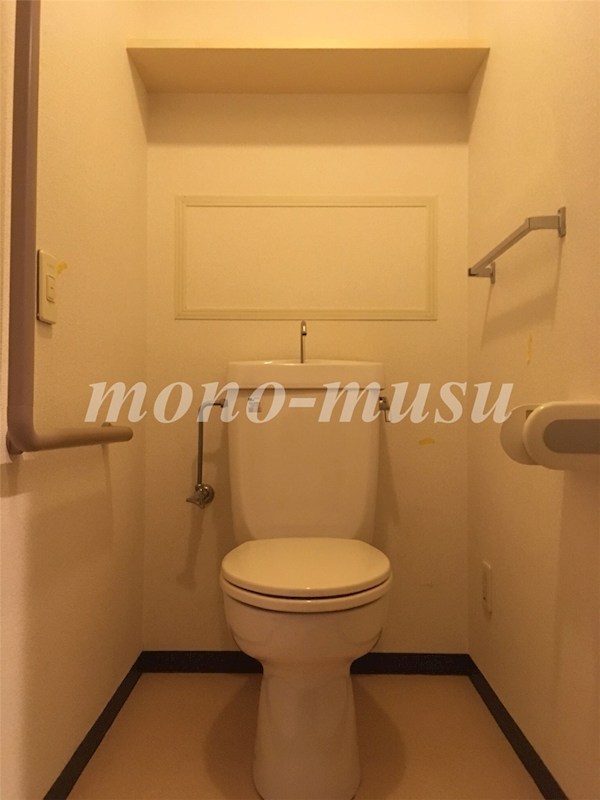 トイレ　同間取り参考写真