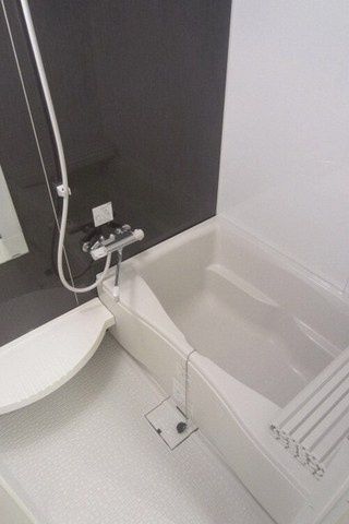 バス・シャワールーム　綺麗なお風呂で快適バスタイム。